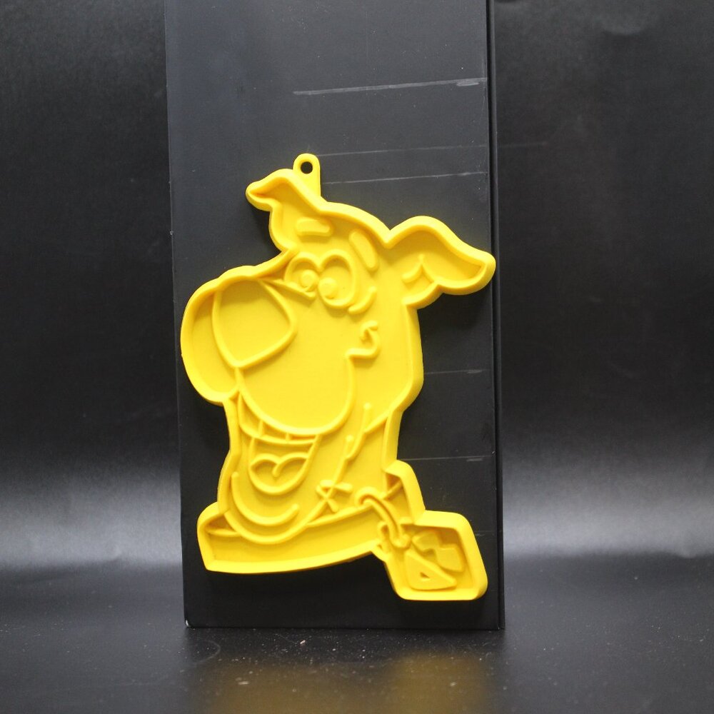 1978 Scooby Doo Cookie Cutter By Ambassador Yellow Plastic USA 5” X 3”